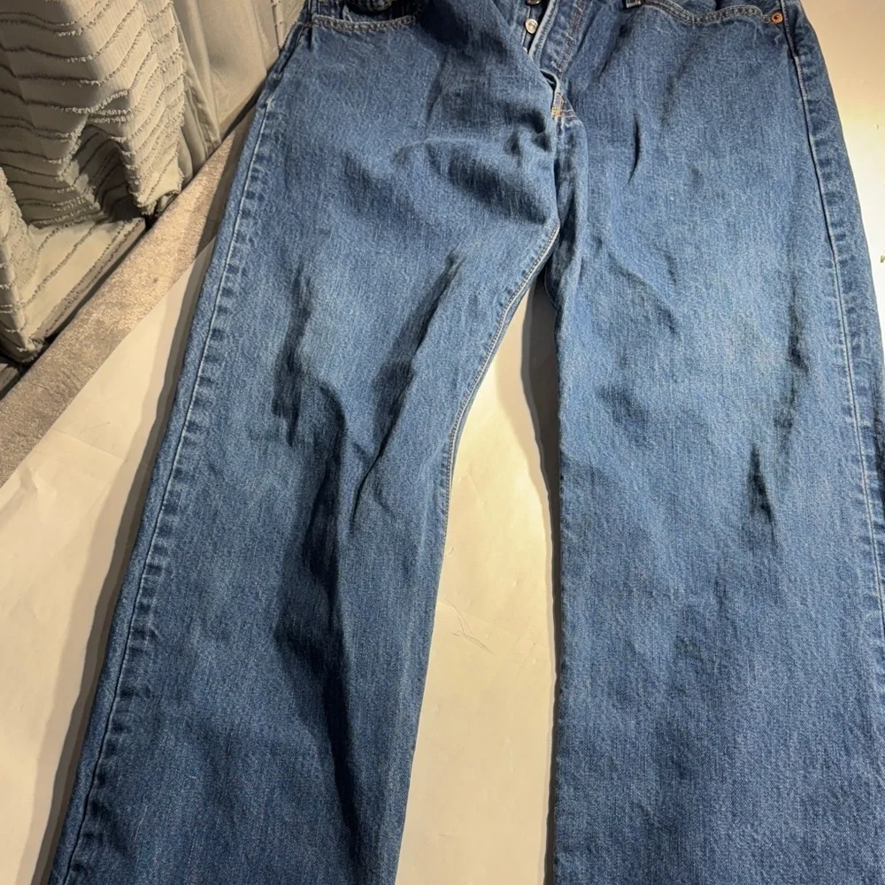 Vintage Levi’s 100% Cotton Jeans – Made in Dominican Republic (W38 L32)